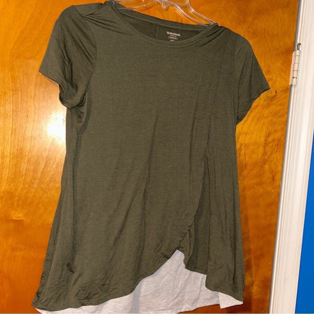 Motherhood Maternity PULL OVER TULIP HEM NURSING TEE Medium M Olive Camo green